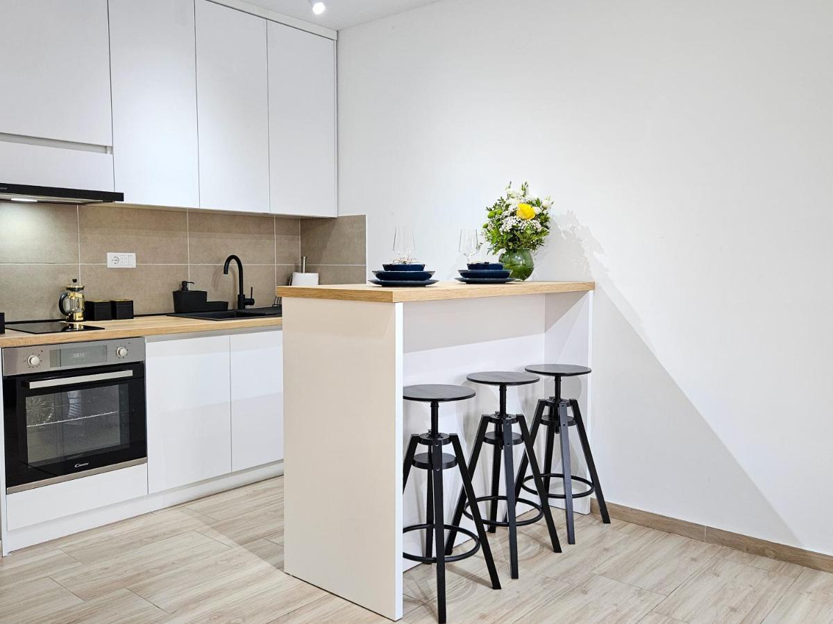 Roman Apartman Sremska Mitrovica Exterior foto