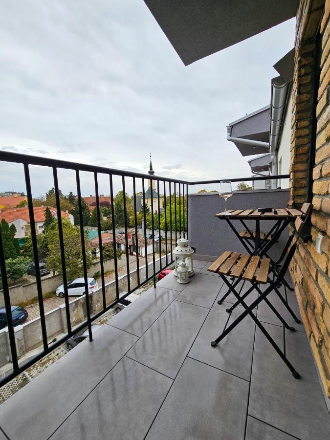 Roman Apartman Sremska Mitrovica Exterior foto